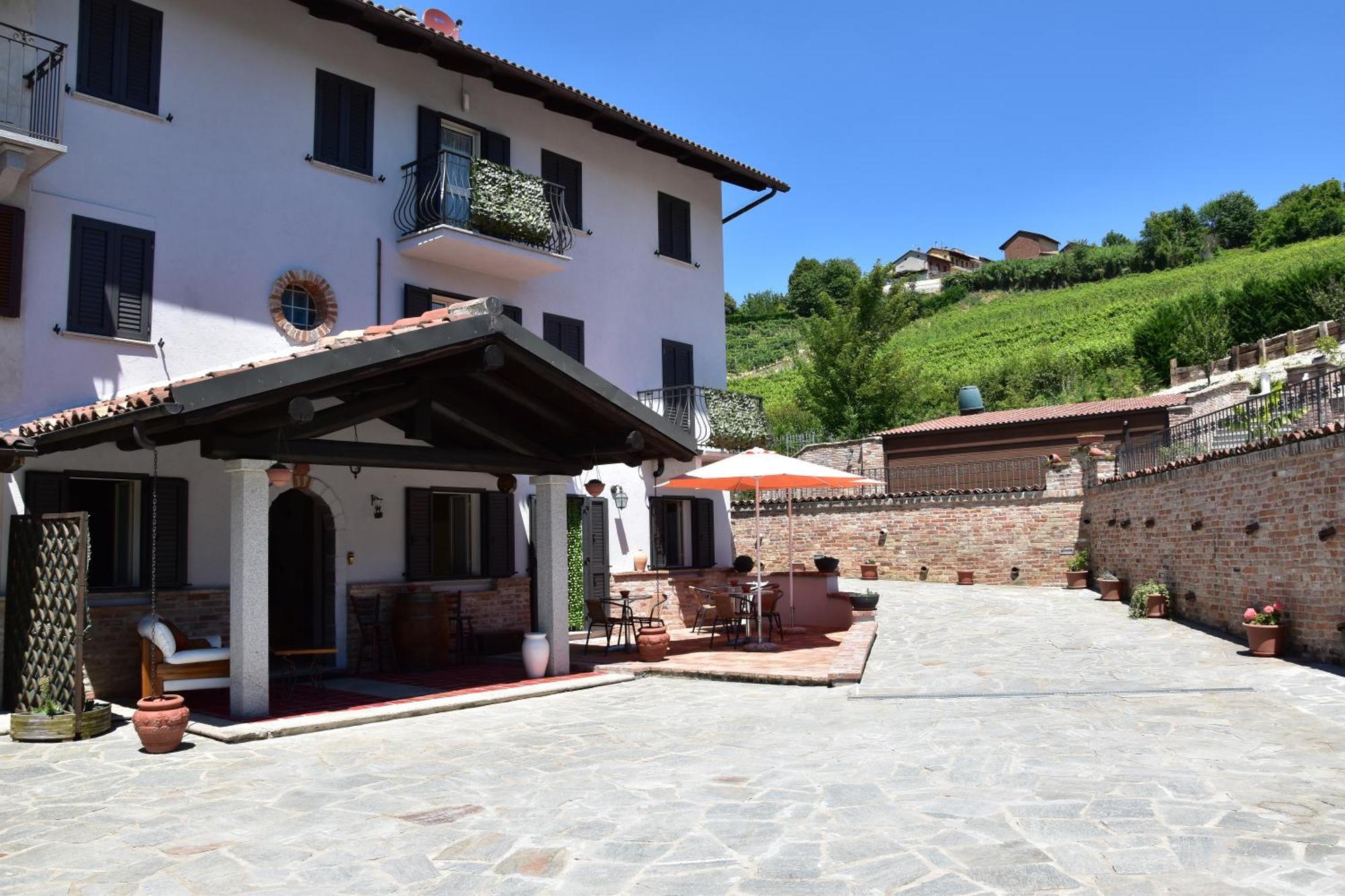 Priocca B&B La Dolce Vita المظهر الخارجي الصورة